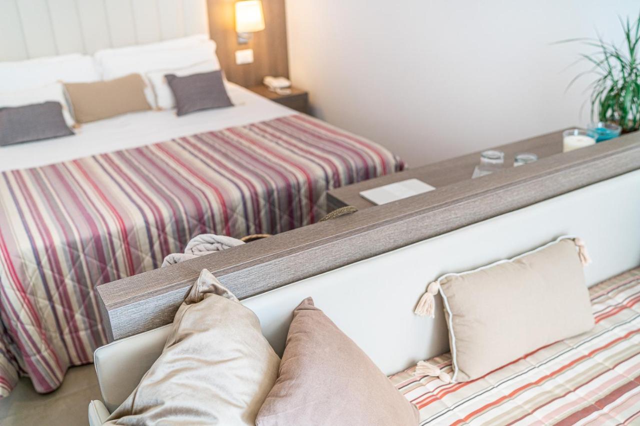 קאורלה Hotel Karinzia מראה חיצוני תמונה
