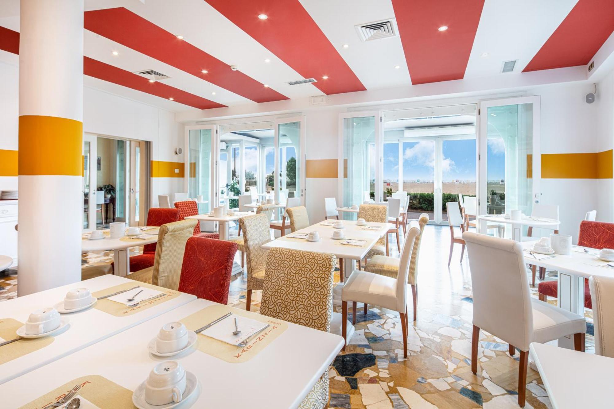 קאורלה Hotel Karinzia מראה חיצוני תמונה