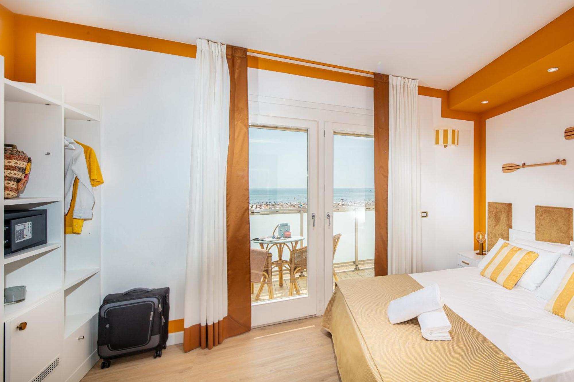 קאורלה Hotel Karinzia מראה חיצוני תמונה